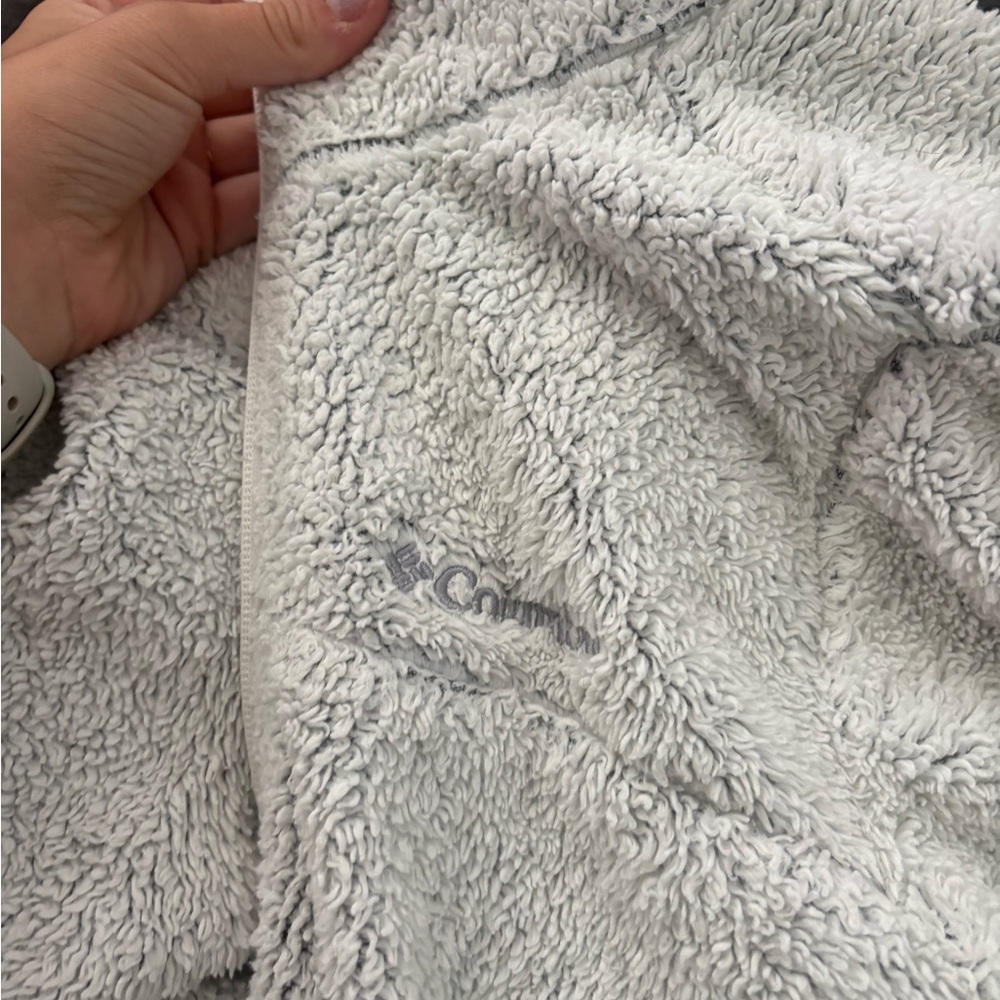 Cozy White Sherpa Jacket - Picture 3 of 5